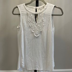 White Sleeveless Top with lace detail